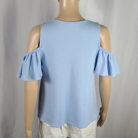 Everly | Sky Blue Ruffle Cold Shoulder V-Neck Tee - Picture 4 of 8